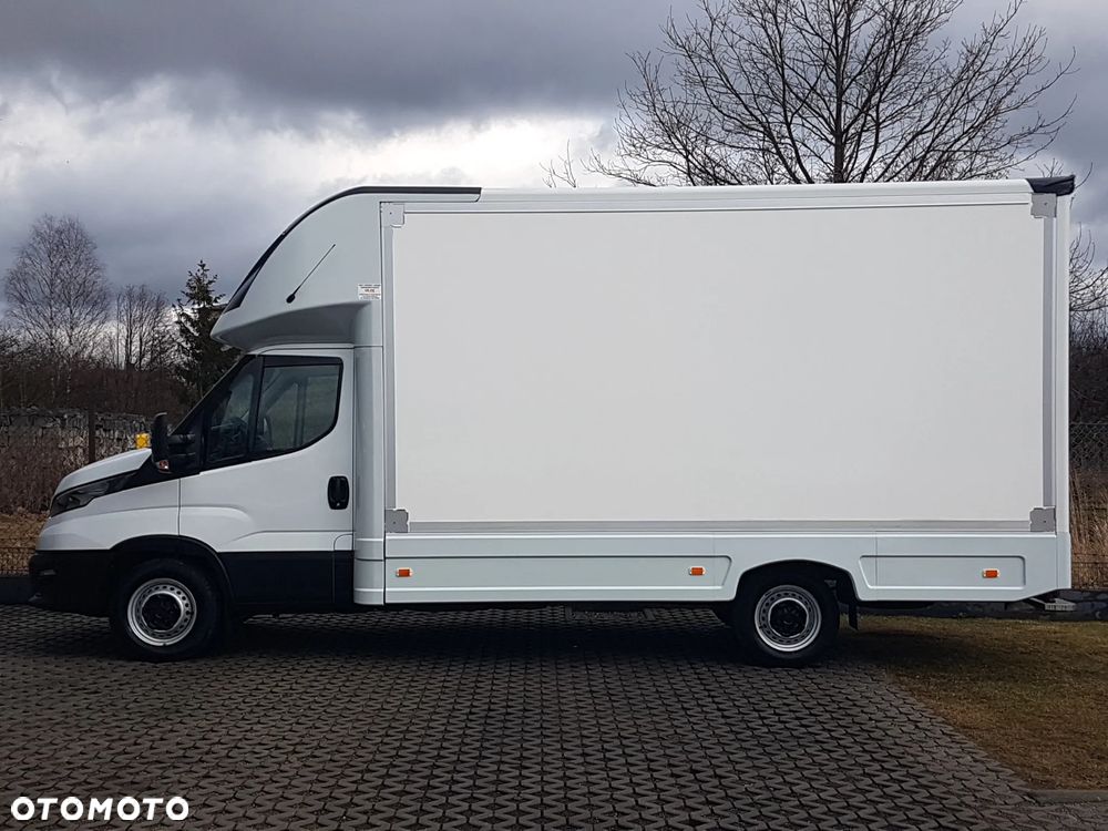 Iveco DAILY KONTENER NISKOPODŁOGOWY 4,43x2,23x2,42 SKLEP FOODTRUCK BAR KLIMA KONIOWÓZ KAMPER - 11