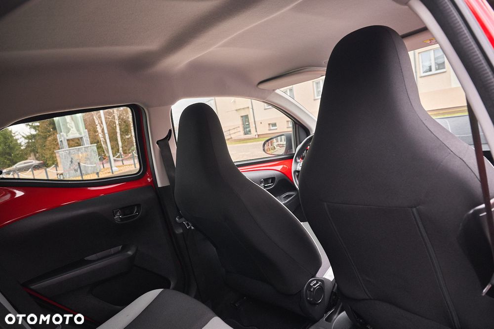 Toyota Aygo x-play Edition S+ - 27