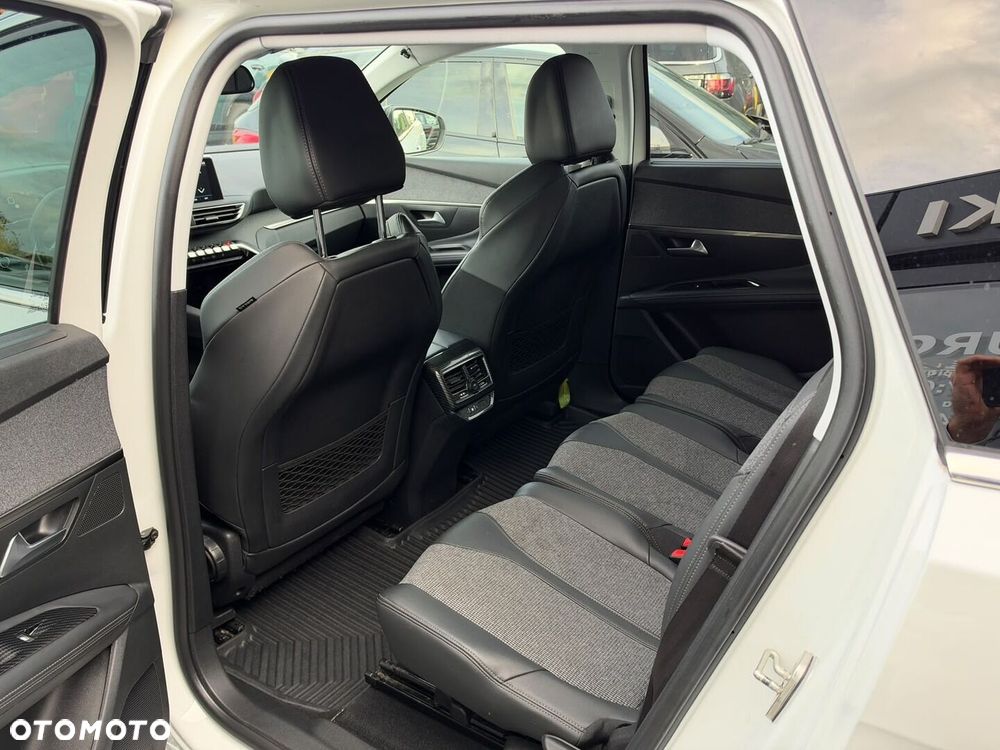 Peugeot 5008 1.2 PureTech Allure S&S - 39