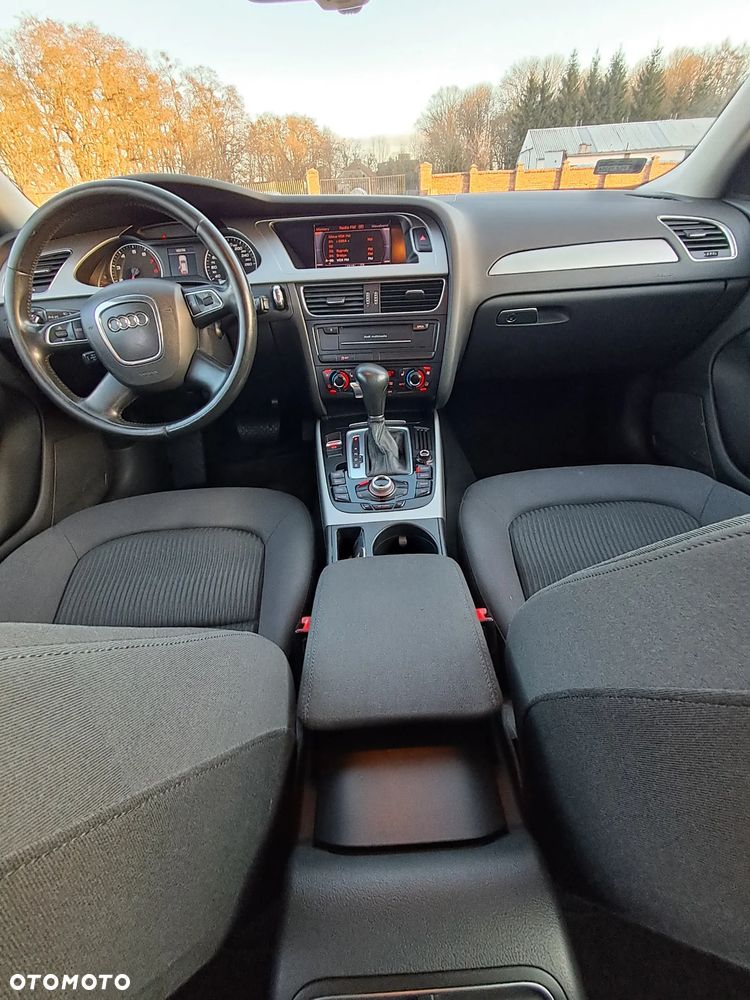 Audi A4 Avant - 4