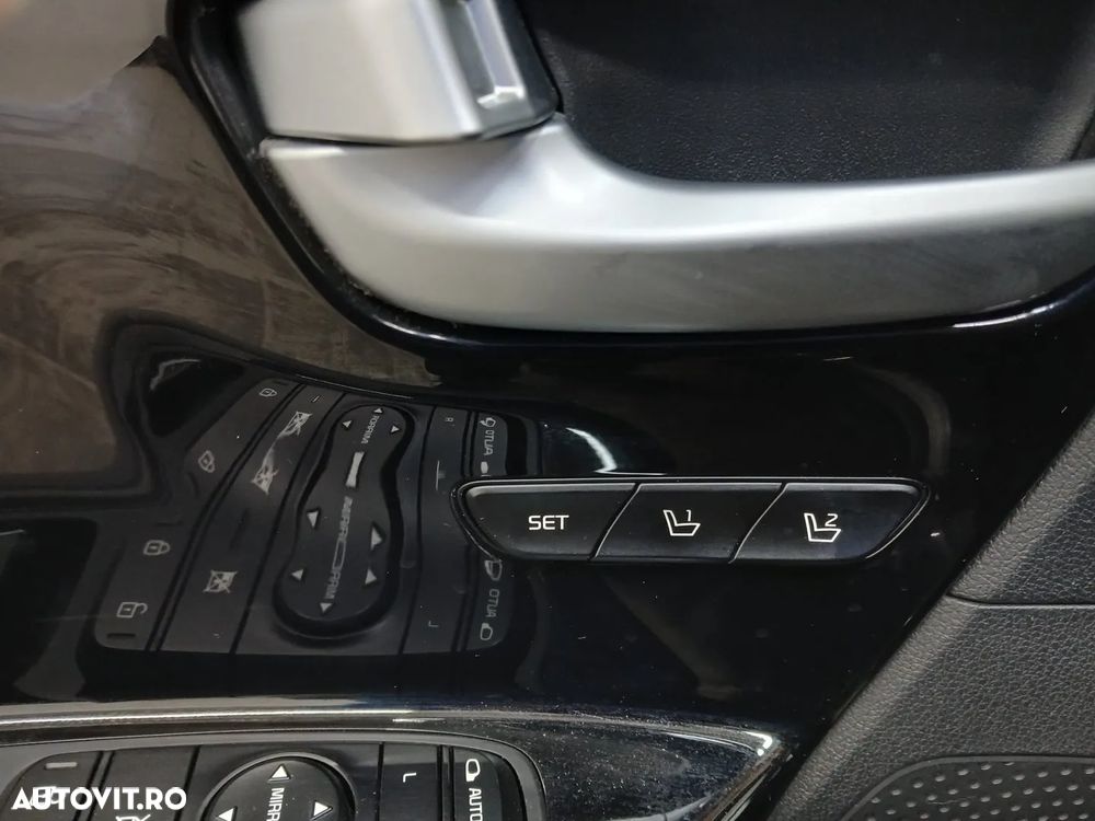 Kia Niro 1.6 GDI 2WD Aut. Vision - 13