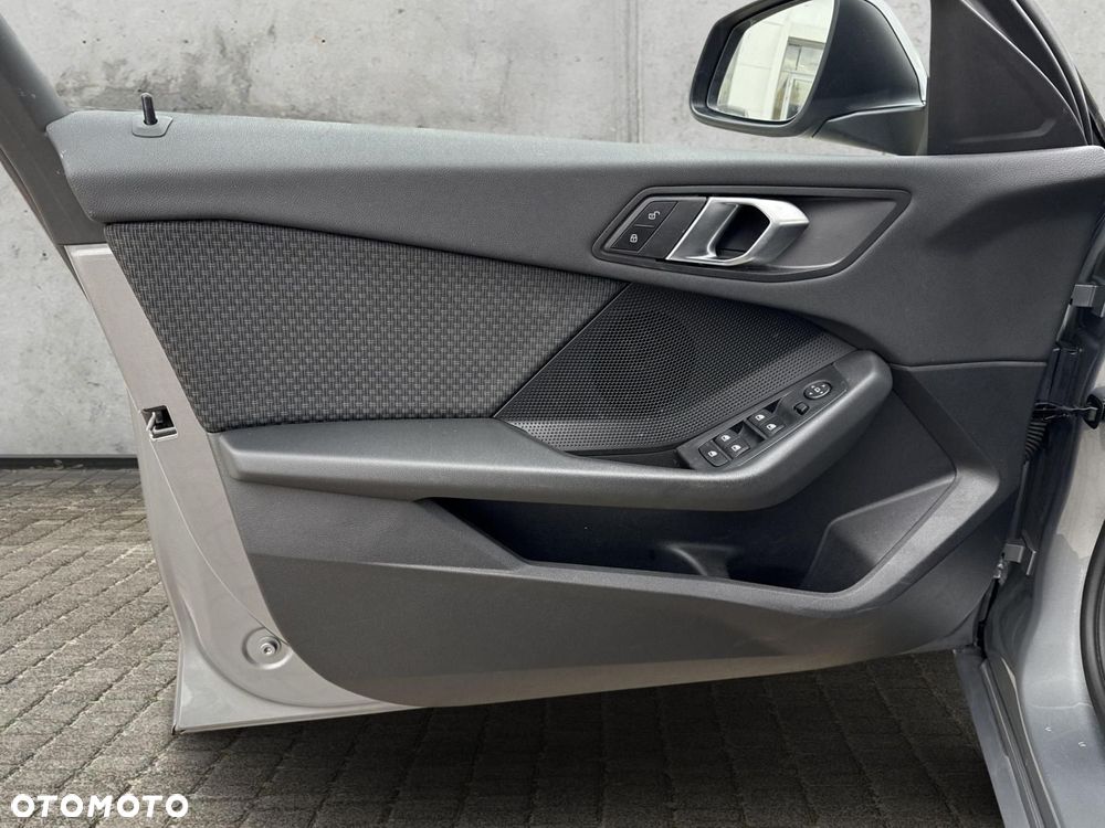 BMW Seria 1 - 11