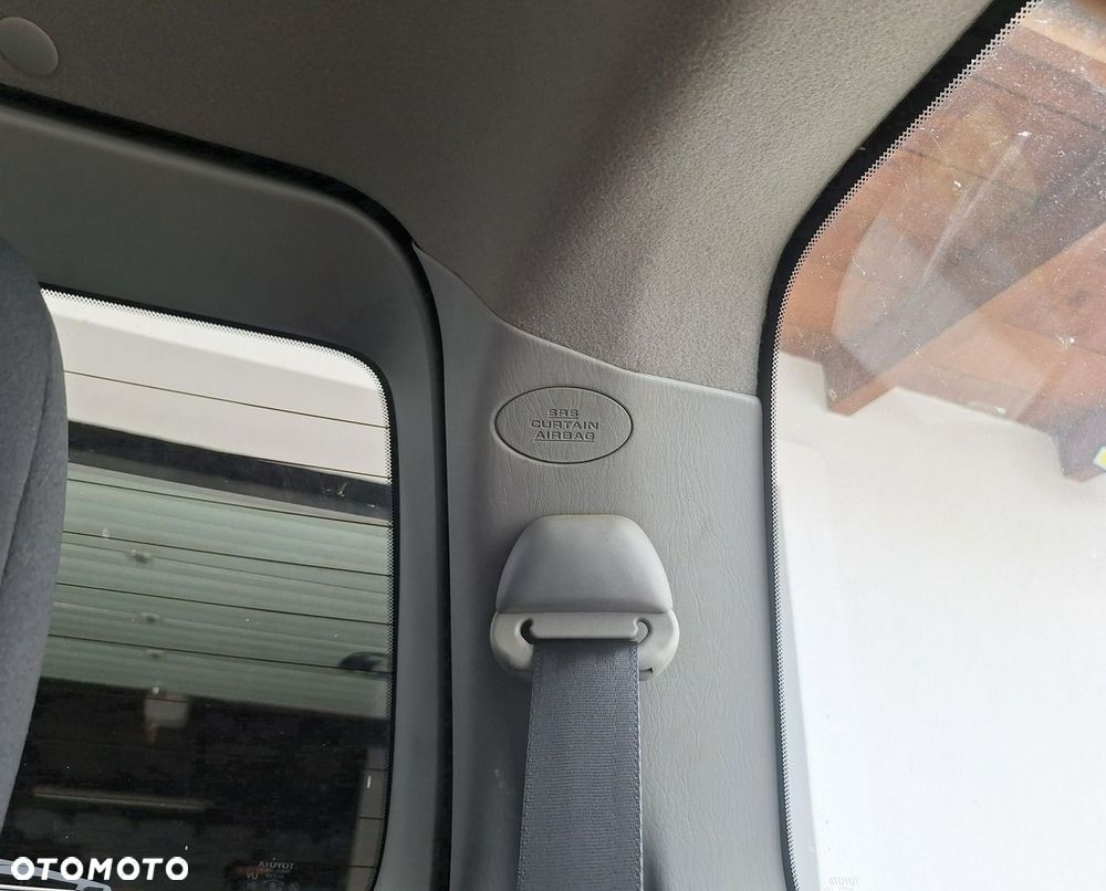 Toyota RAV4 - 8
