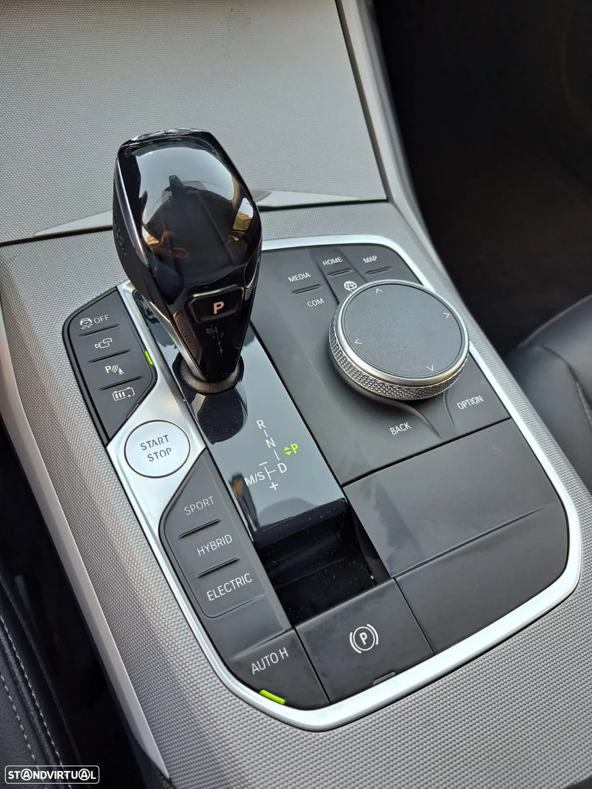 BMW 330 e Line Luxury Auto - 32