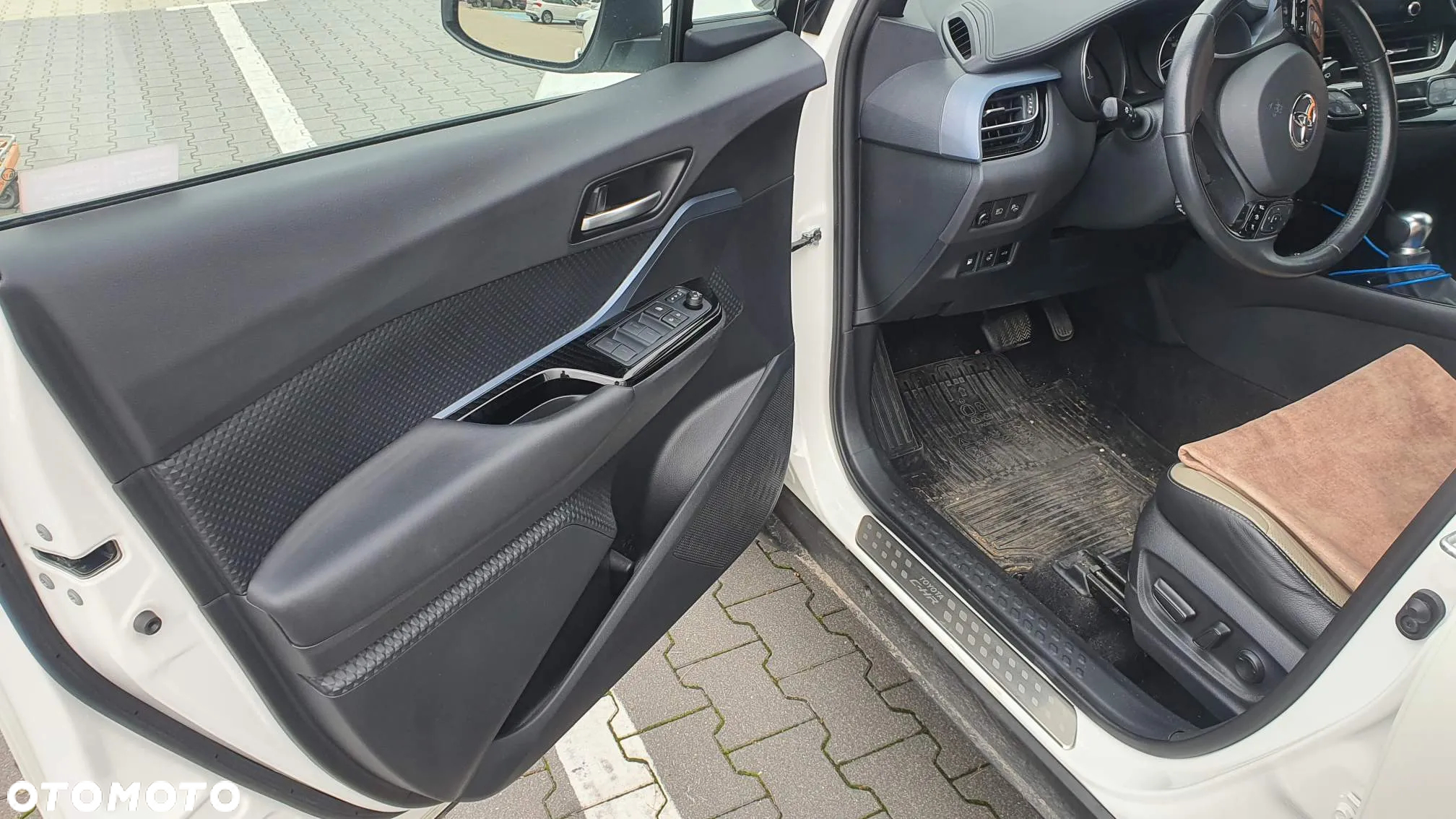 Toyota C-HR 2.0 Hybrid Selection - 7