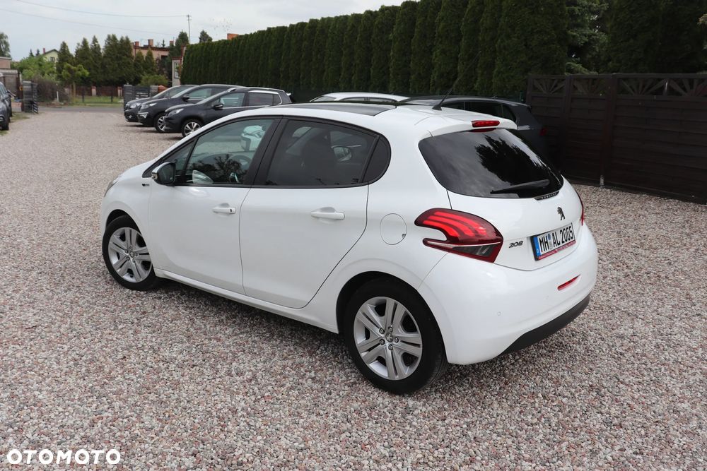 Peugeot 208 82 VTI Allure - 3