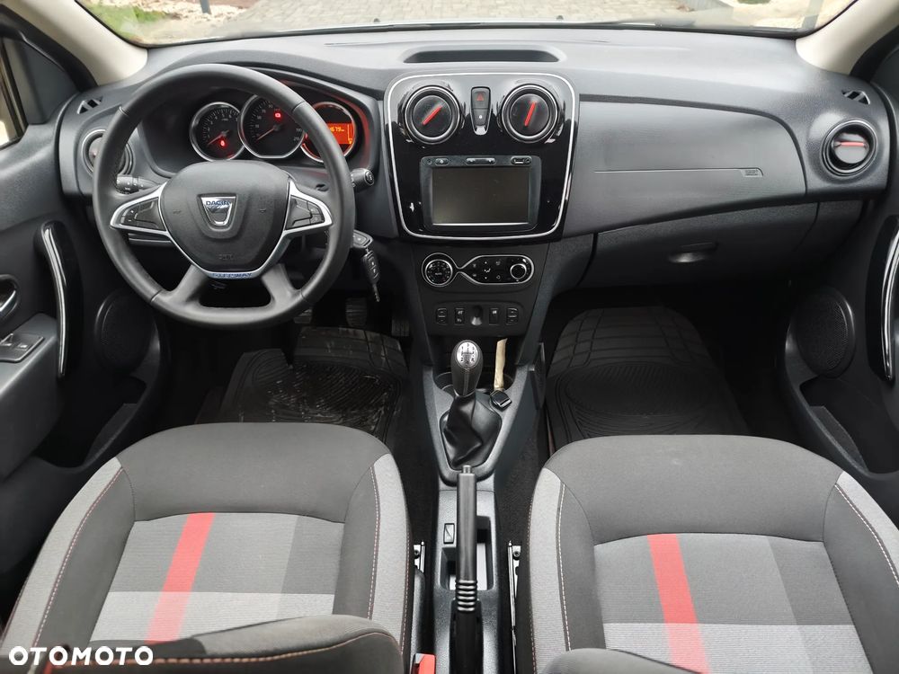 Dacia Sandero TCe 90 S&S Laureate - 17