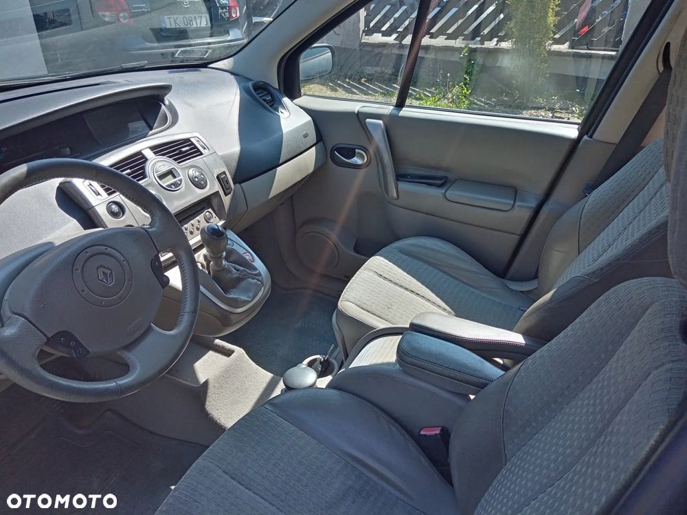 Renault Scenic 1.9 dCi Confort Privilege - 6