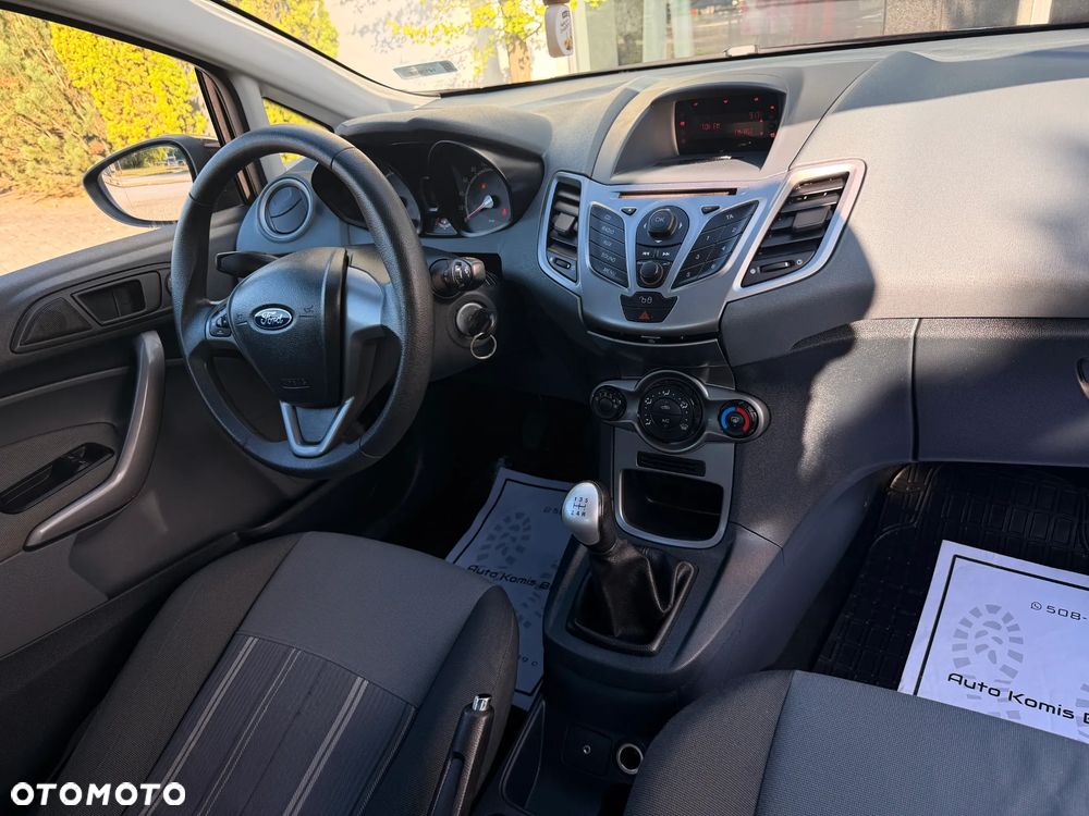 Ford Fiesta - 6