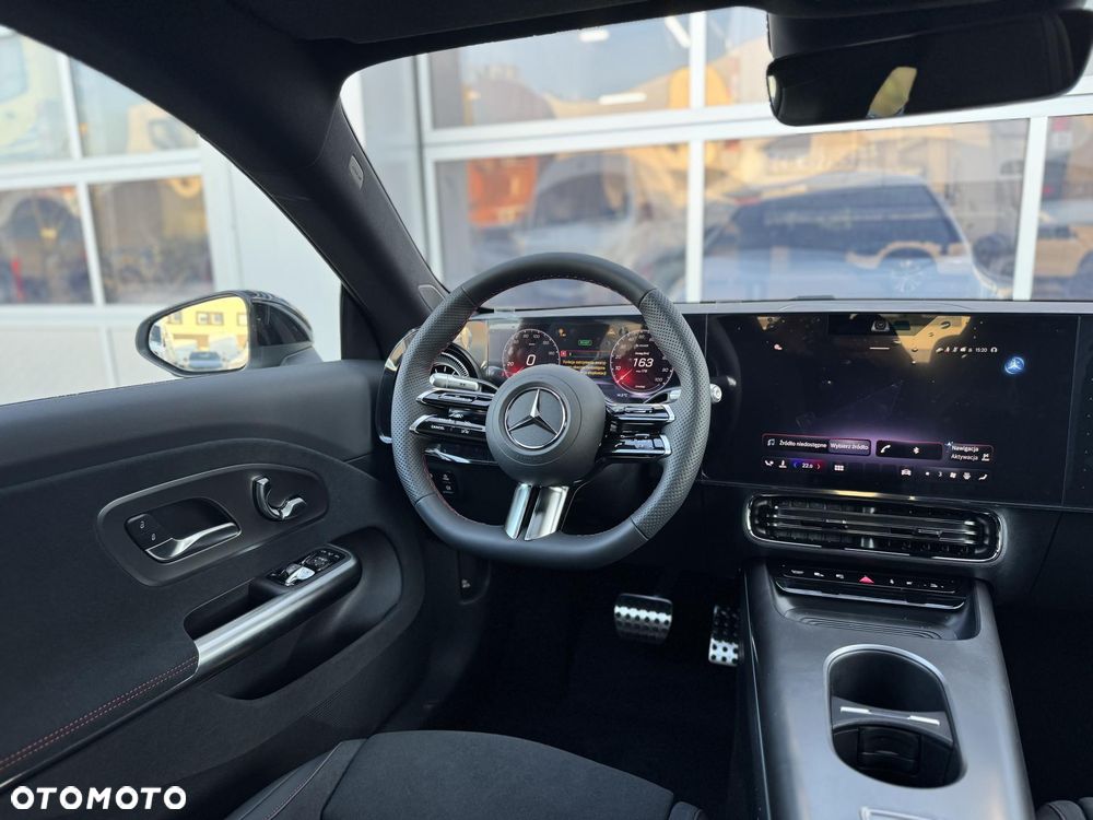 Mercedes-Benz CLA - 14