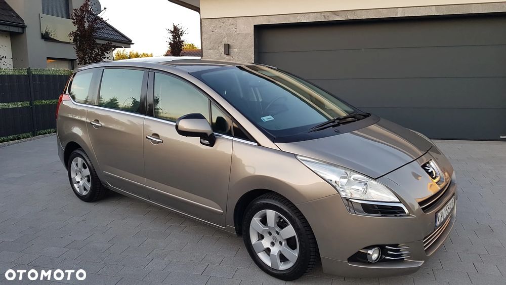 Peugeot 5008 HDI 115 Allure - 18