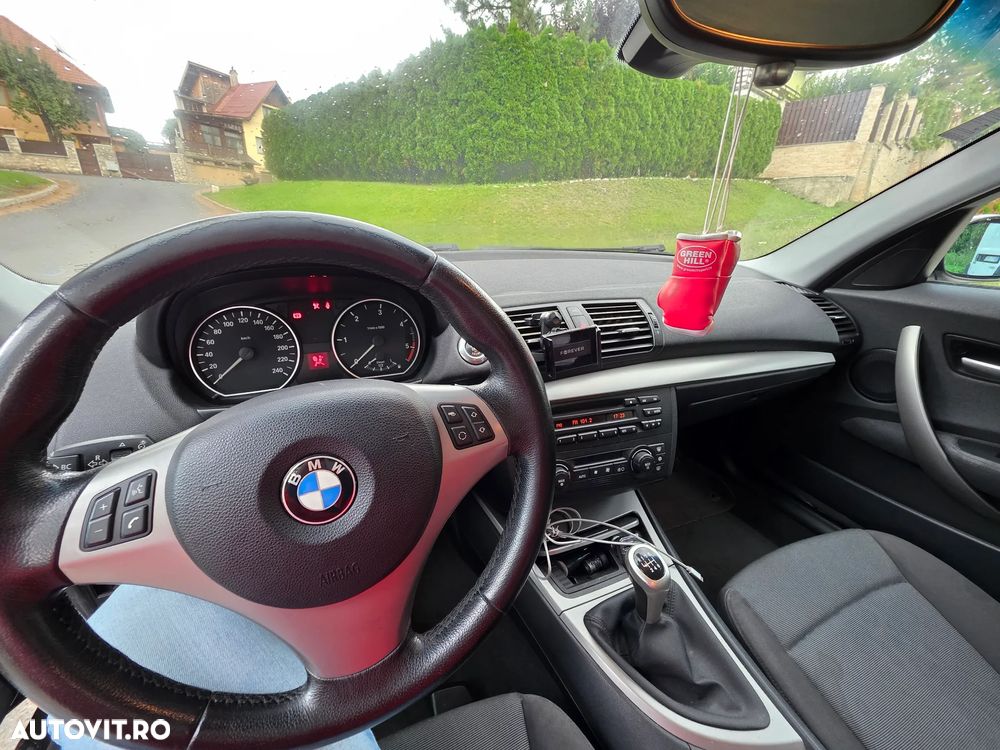 BMW Seria 1 118d - 8