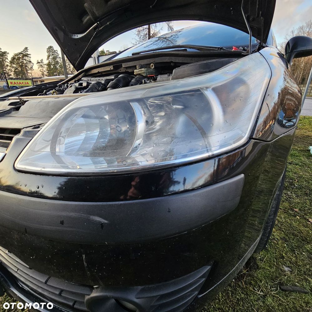 Lampa przednia / przód prawa lewa / Citroen C4 - 2