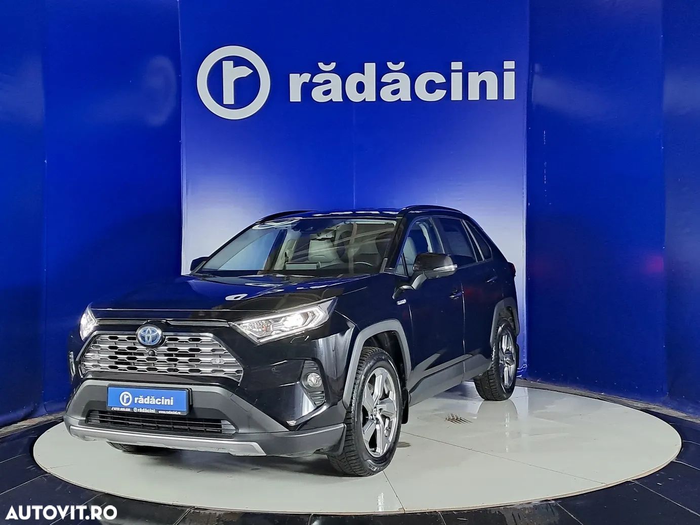 Toyota RAV4 - 1