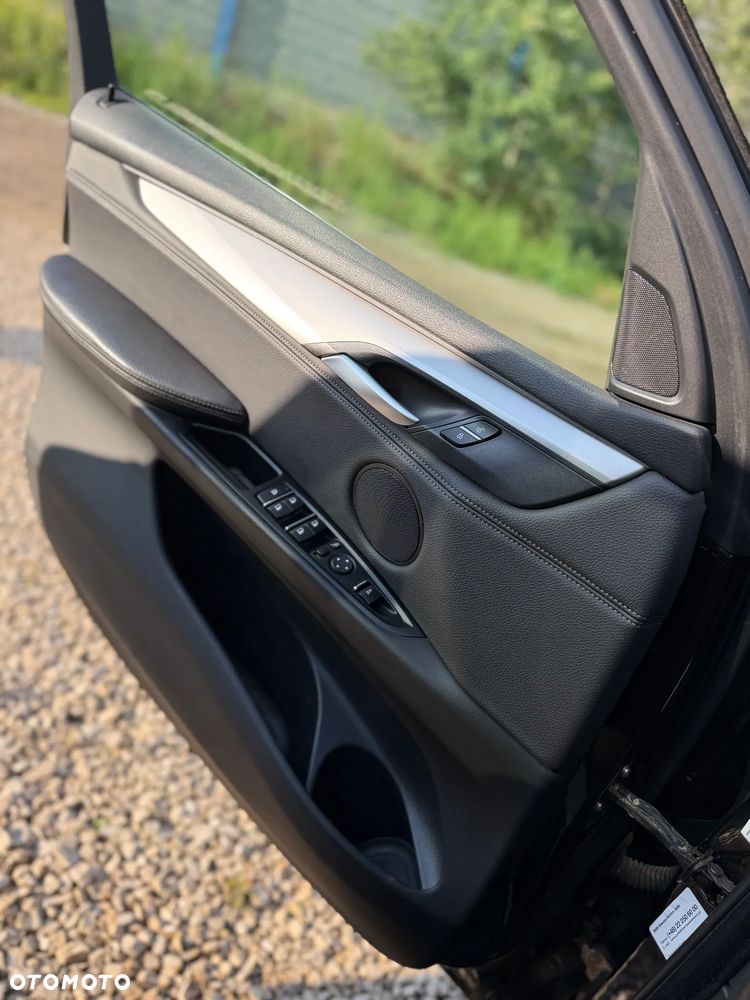 BMW X5 xDrive25d - 14
