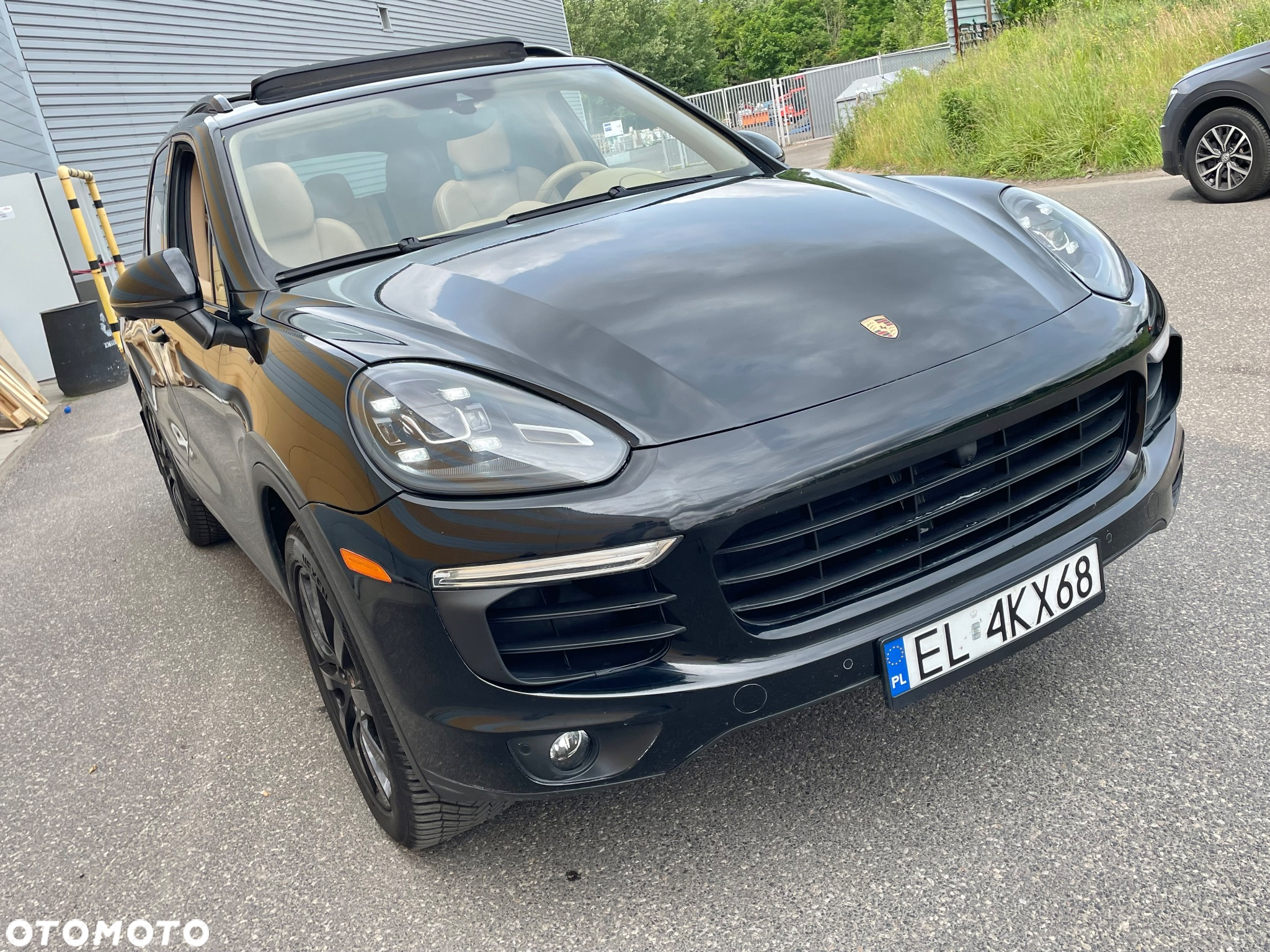 Porsche Cayenne S Platinum Edition - 12
