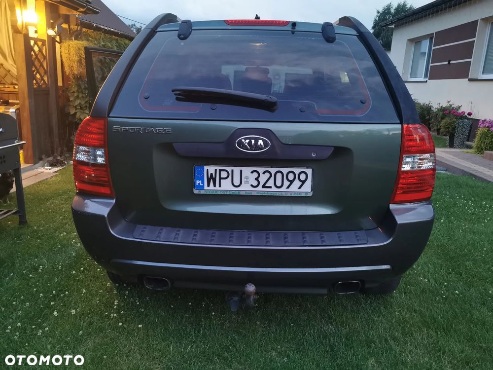 Kia Sportage 2.0 CRDi Tour - 2