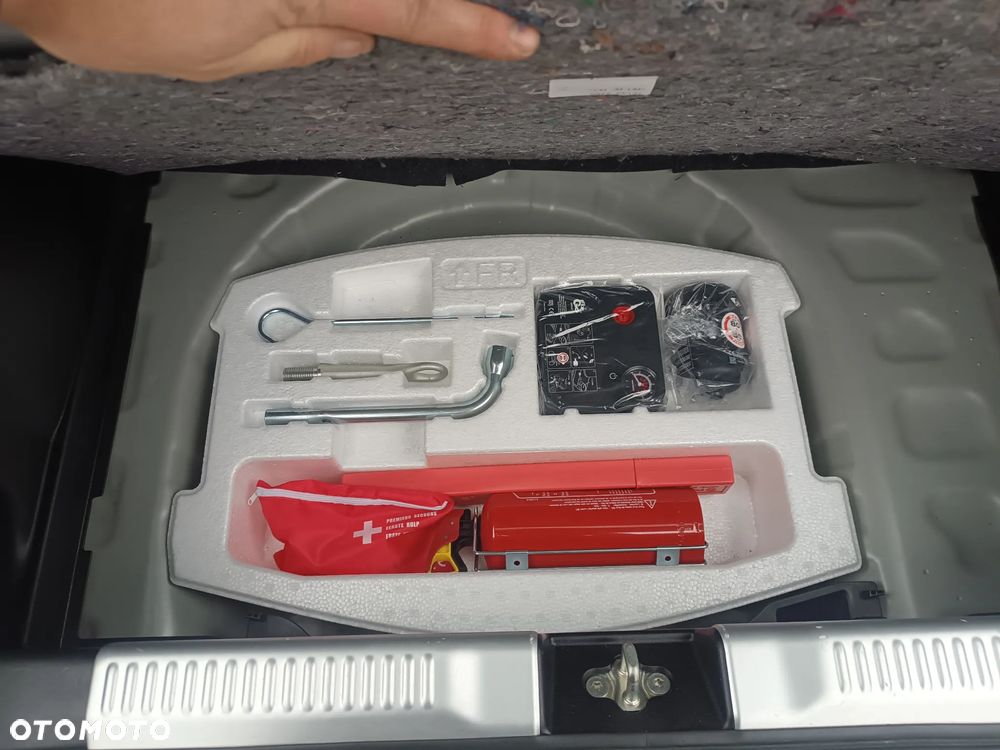 Suzuki Swift 1.0 T SVHS Elegance - 22