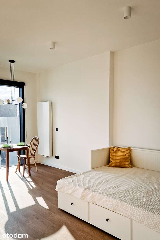 Bezpośrednio. Prestiżowy apartament  w Towarowa Towers
