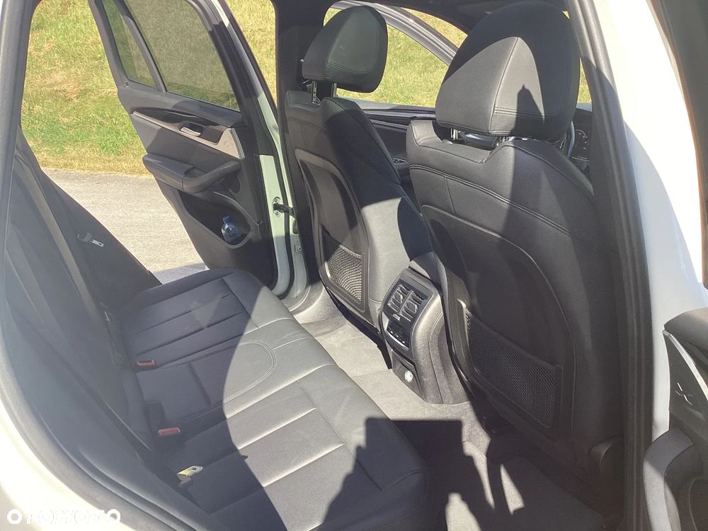 BMW X3 xDrive30i xLine - 27