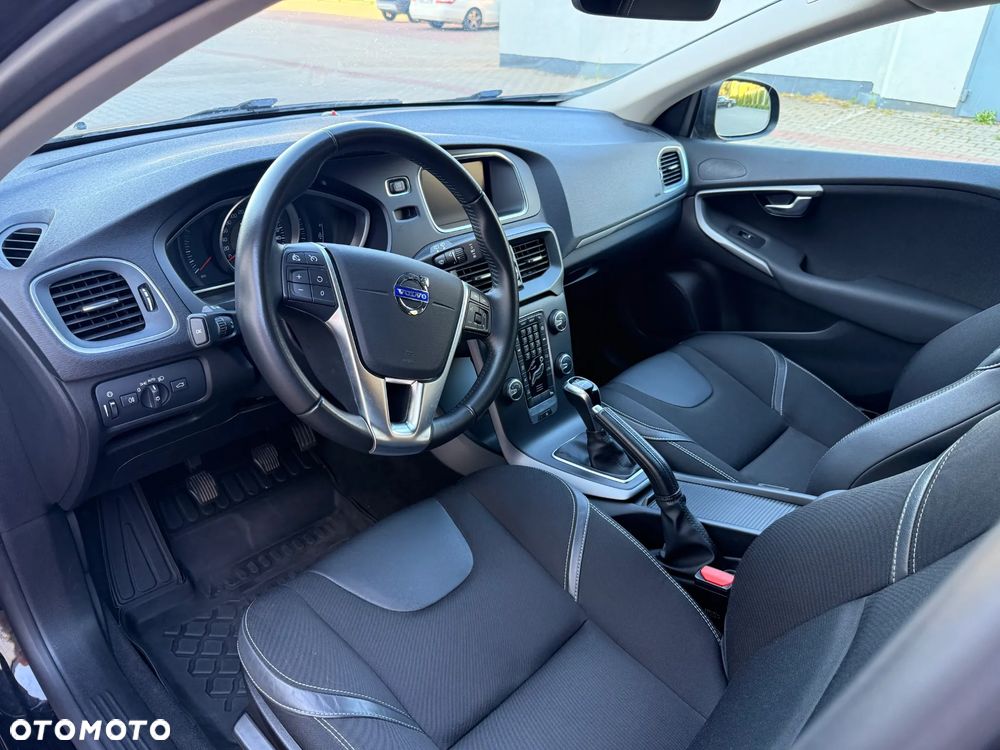 Volvo V40 T2 Drive-E Momentum - 14