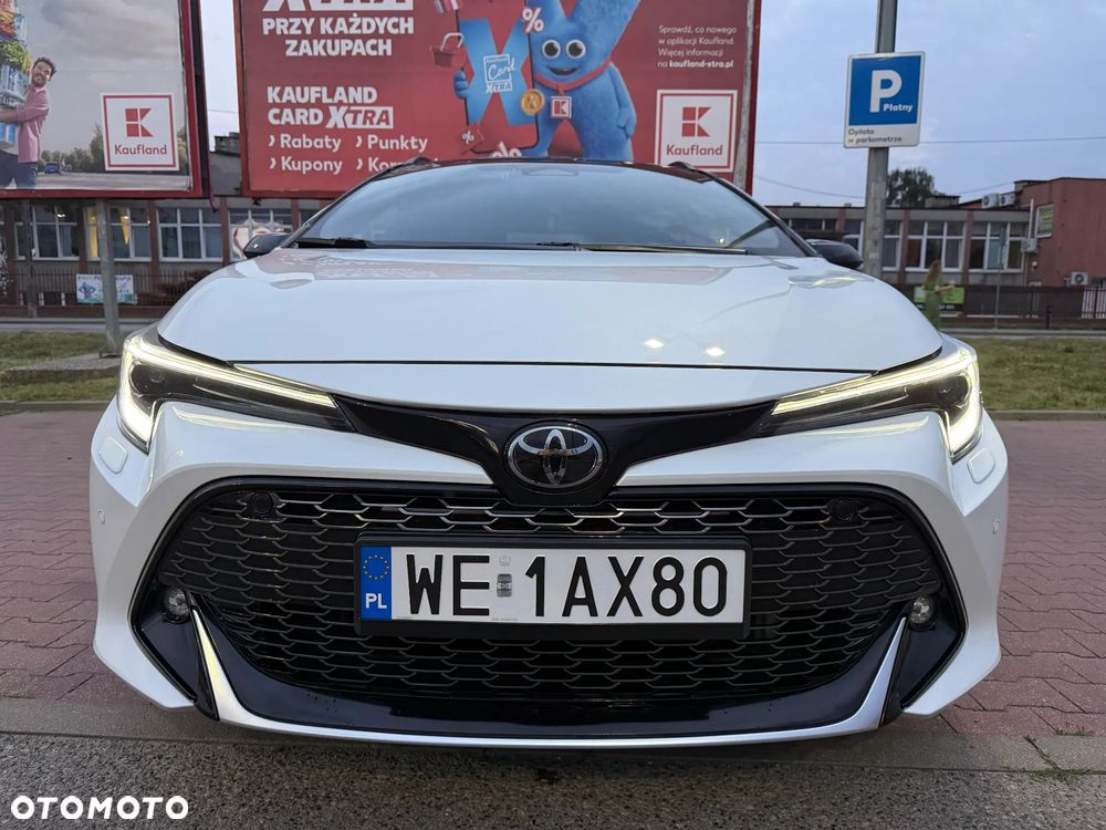 Toyota Corolla 2.0 Hybrid GR Sport Dynamic - 33