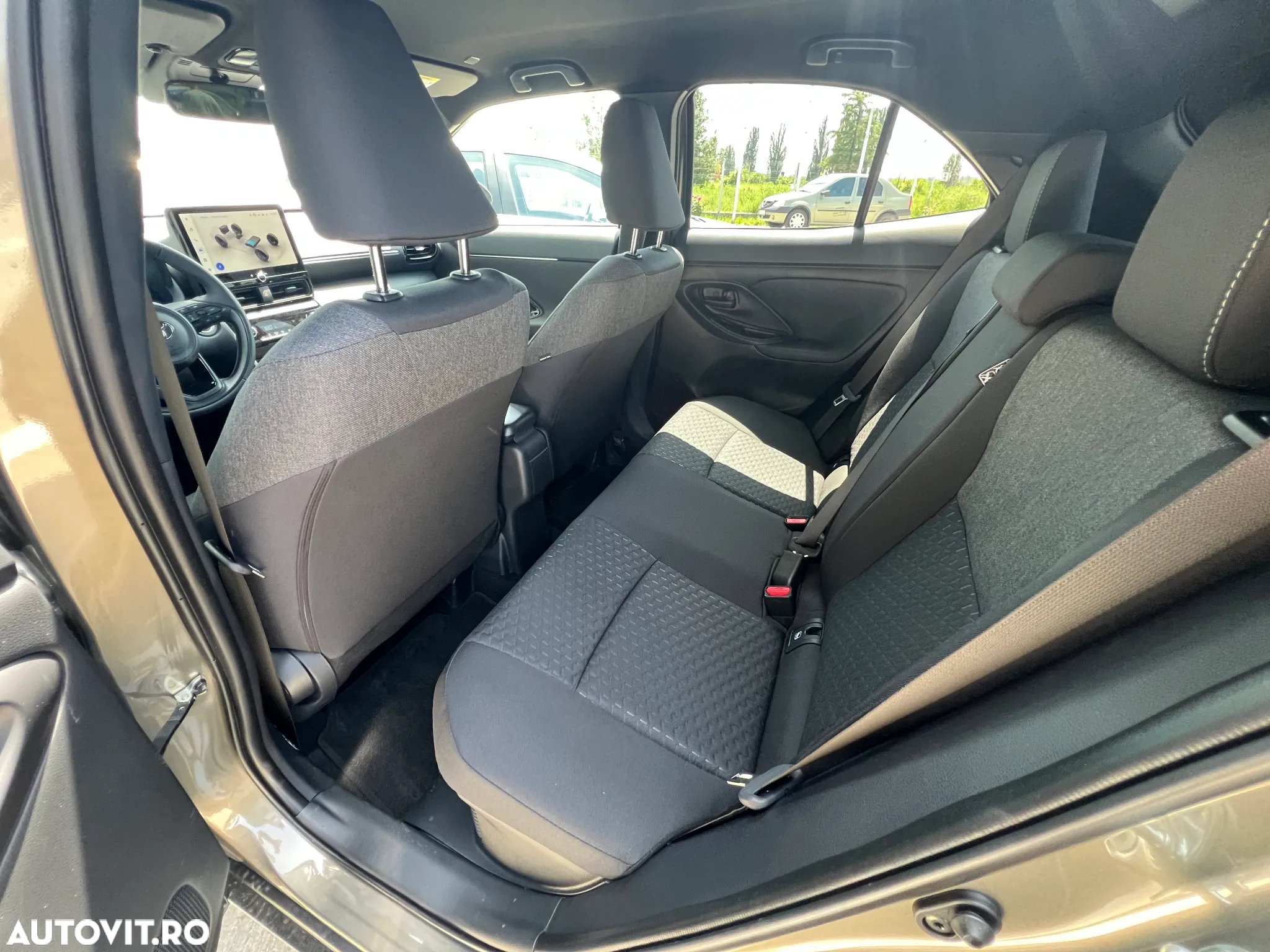 Toyota Yaris Cross 1.5 VVT-i HSD 116 4x2 HEV Dynamic - 7