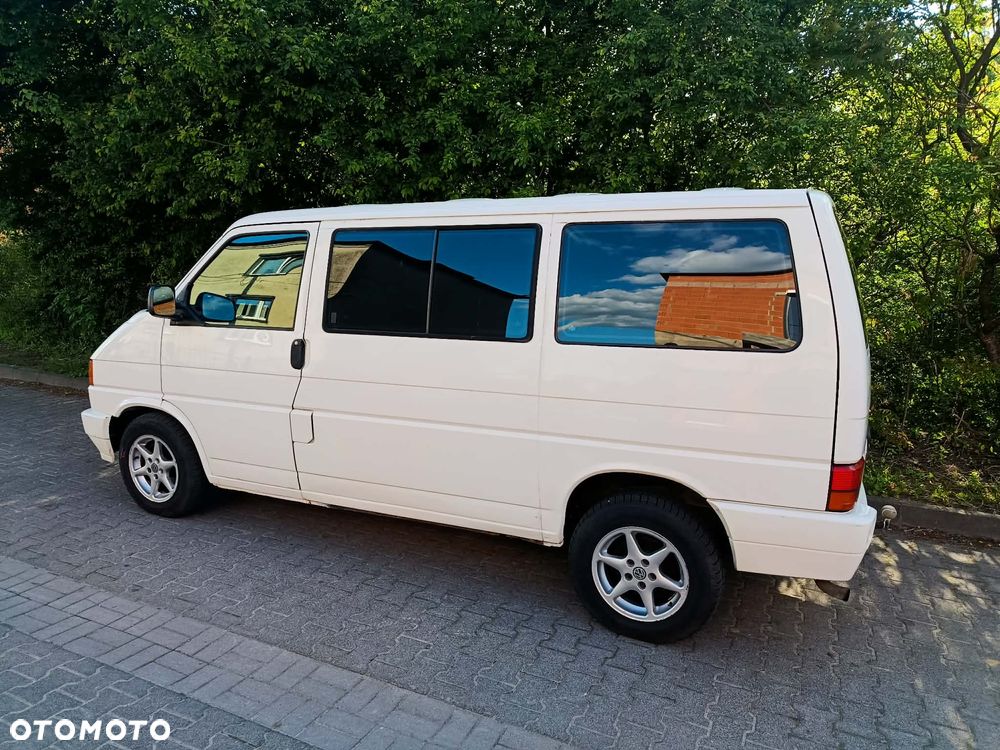 Volkswagen Multivan Standard - 5