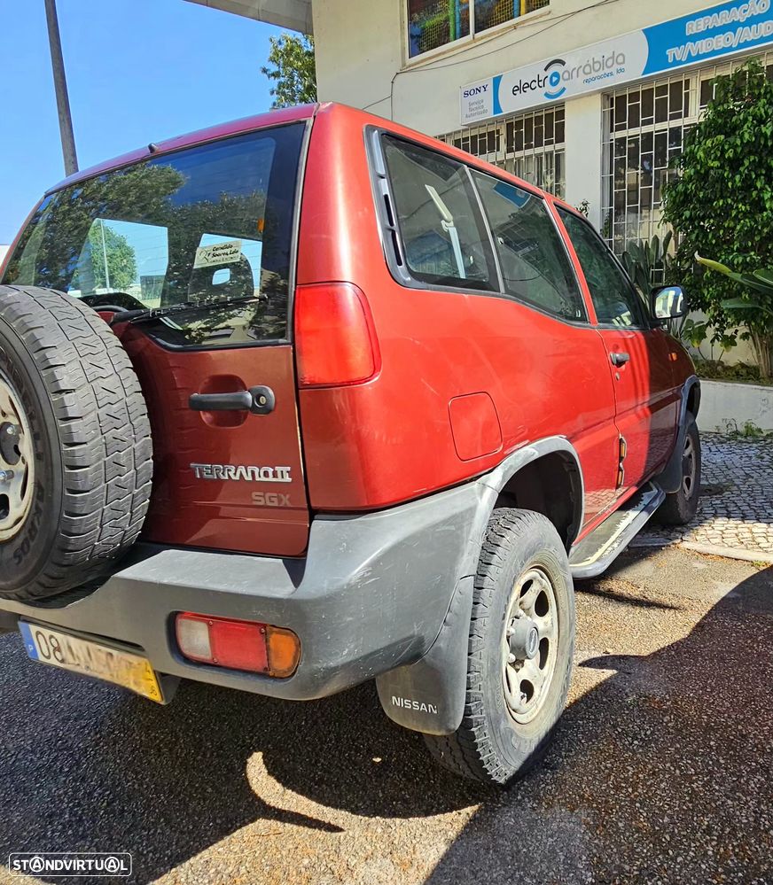 Nissan Terrano II 2.7 SGX - 4