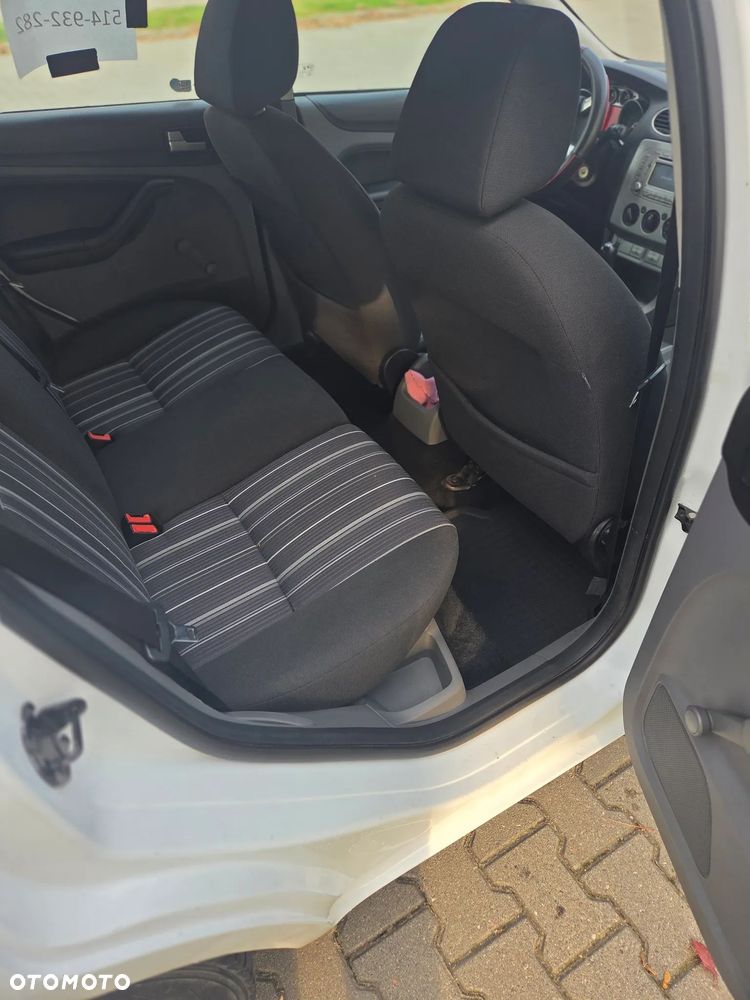 Ford Focus - 6