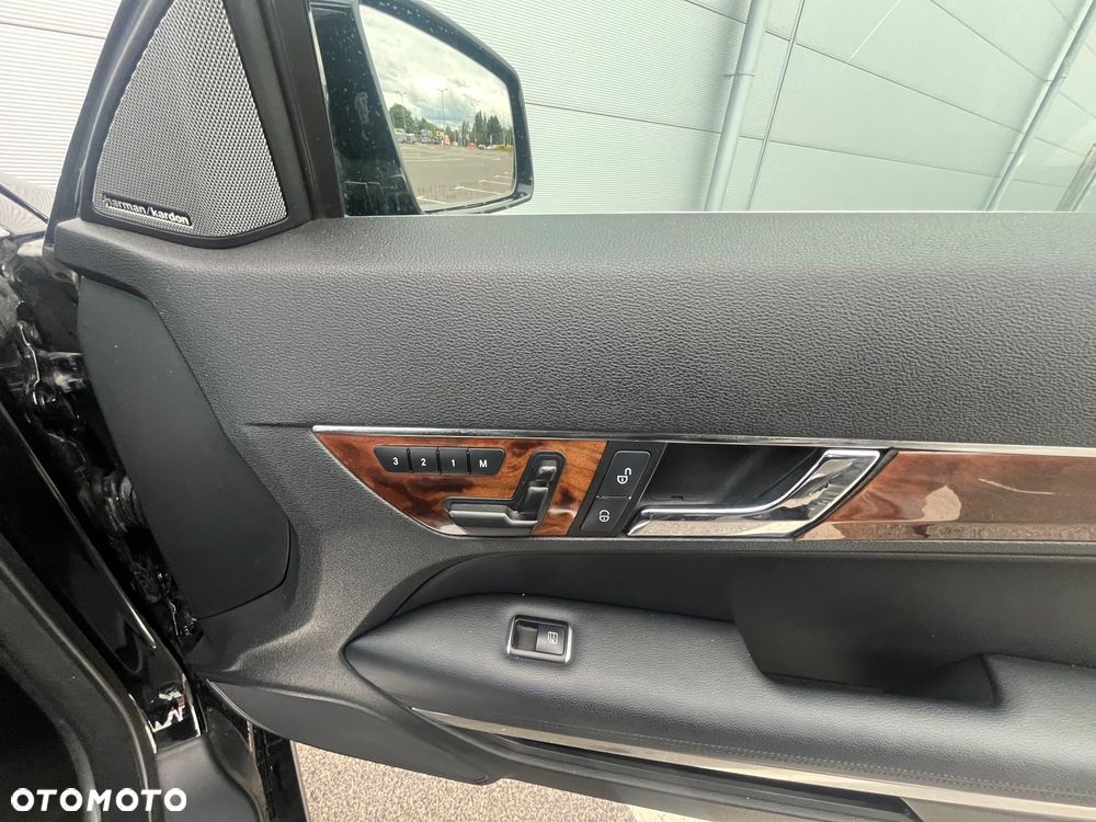 Mercedes-Benz Klasa E 350 BlueEFFICIENCY 7G-TRONIC Elegance - 11