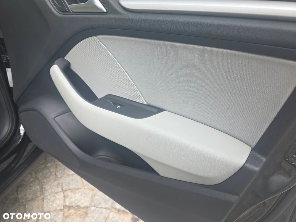 Audi A3 Sportback - 16