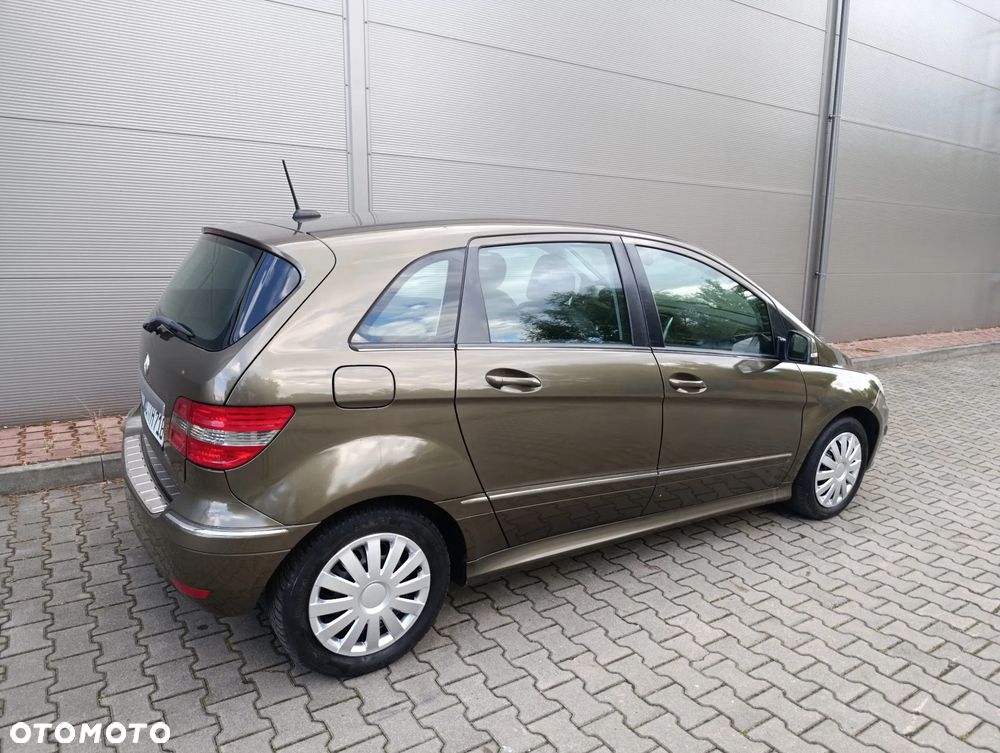 Mercedes-Benz Klasa B 180 - 8