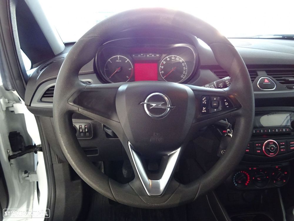Opel Corsa Outro - 10
