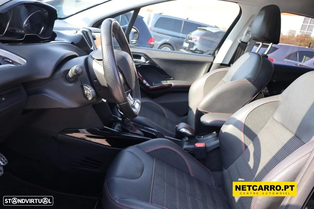 Peugeot 2008 PureTech 130 GT Pack - 6