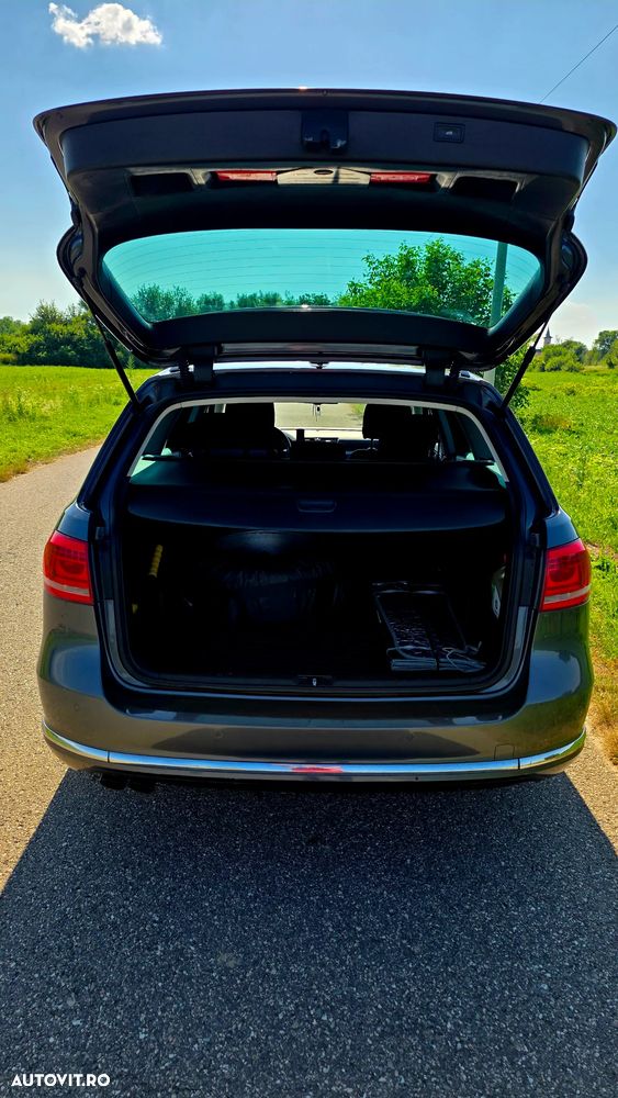 Volkswagen Passat 2.0 TDI DSG Trendline - 5