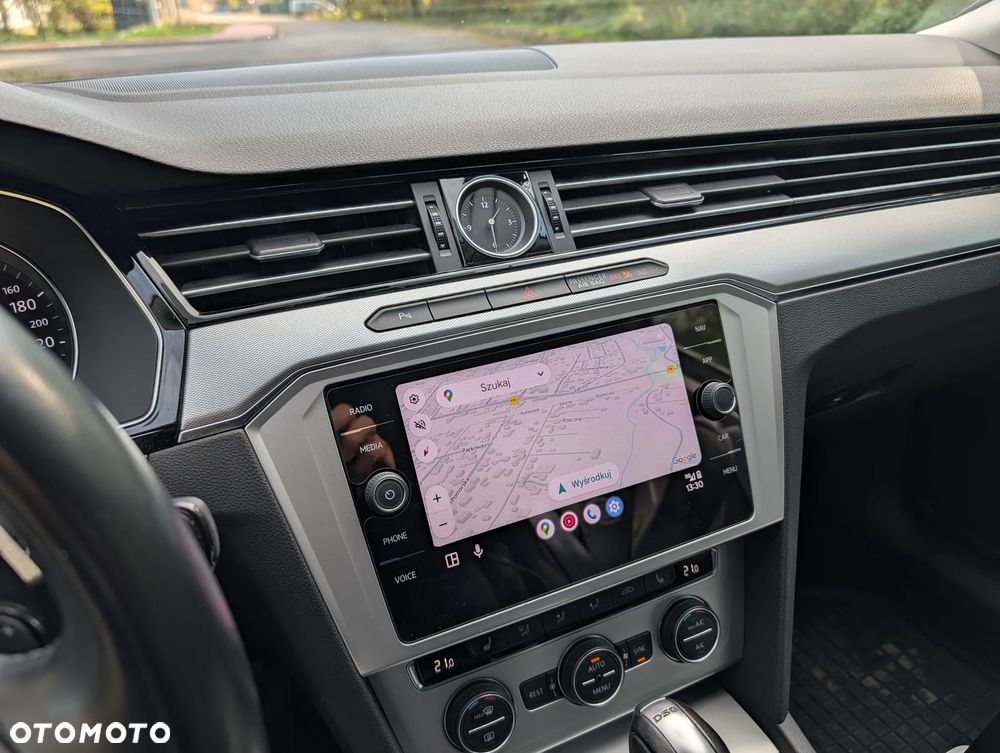 Volkswagen Passat Variant 1.6 TDI (BlueMotion Technology) DSG Comfortline - 26