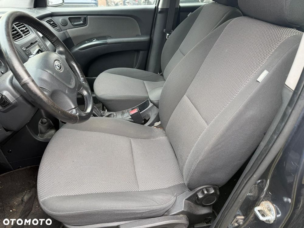 Kia Sportage 2.0 Expedition - 8