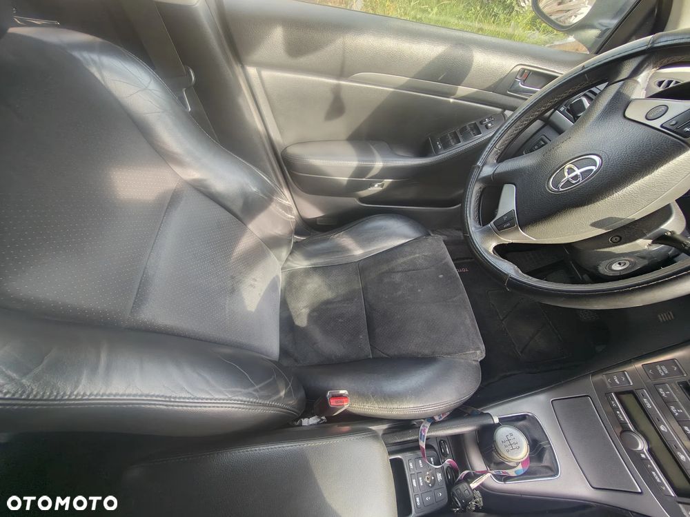 Toyota Avensis 2.2 D-CAT Sol plus NAVI - 8