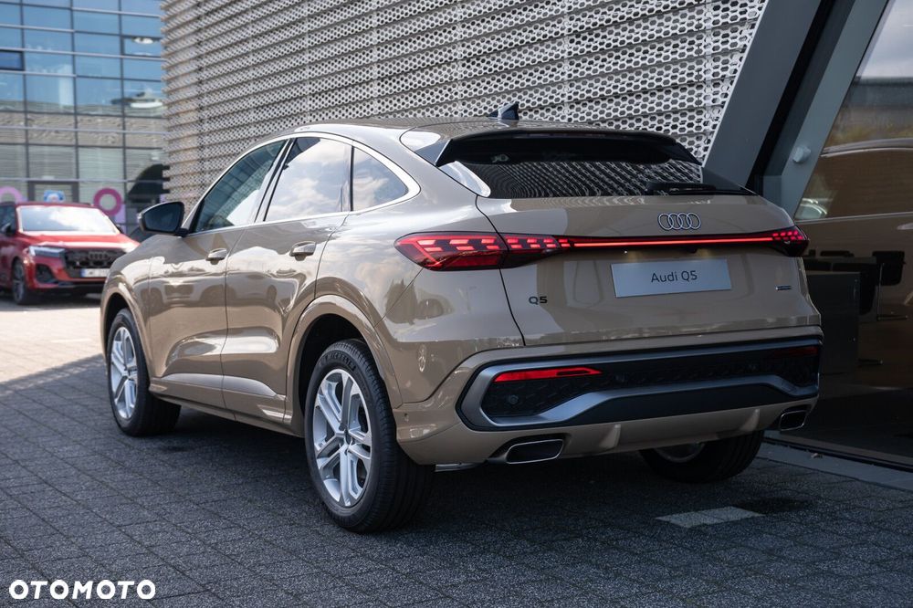 Audi Q5 Sportback - 4