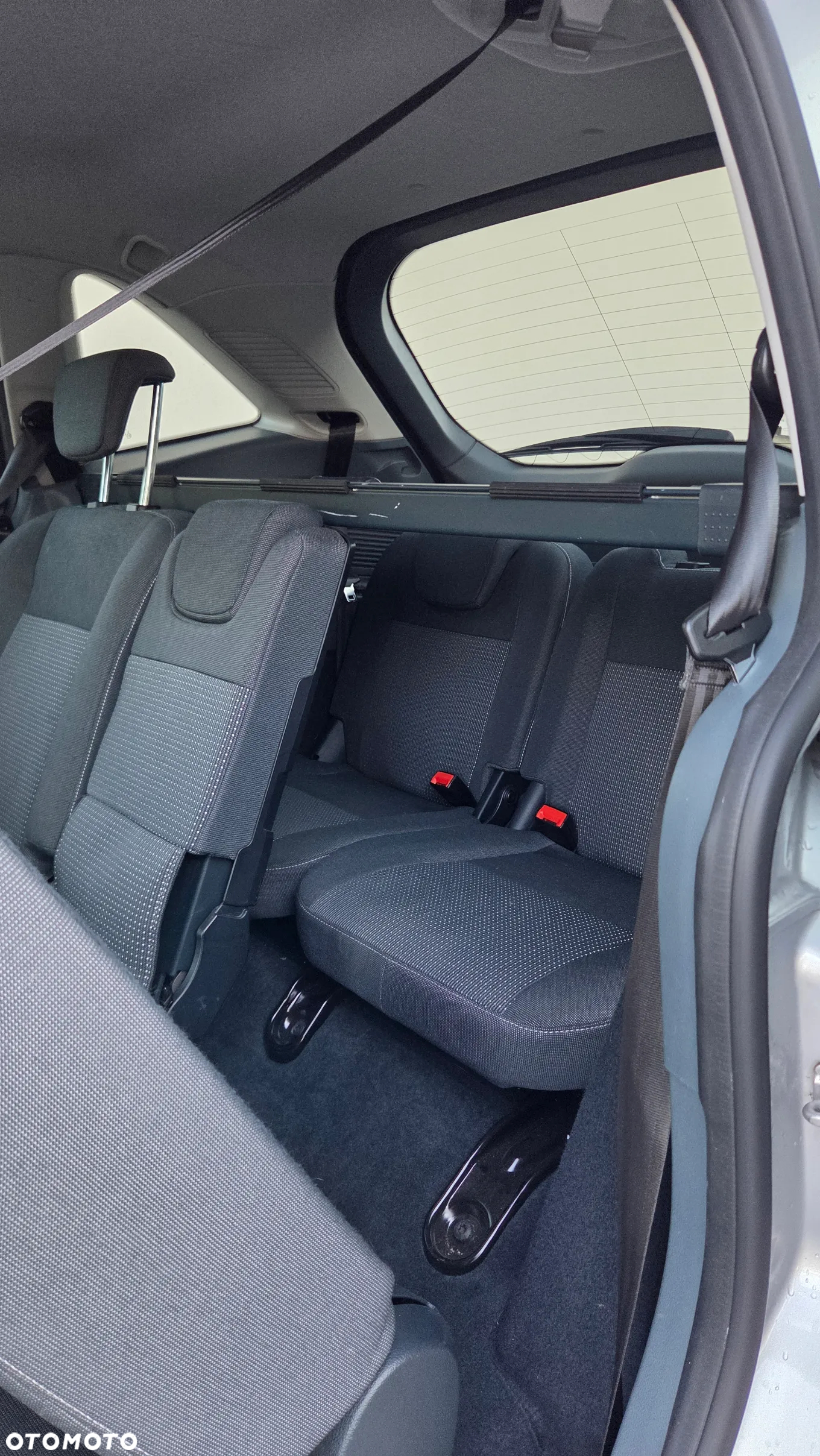 Ford Grand C-MAX 1.6 TDCi Start-Stop-System Business Edition - 16
