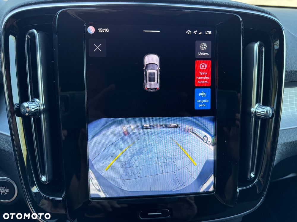 Volvo XC 40 - 29