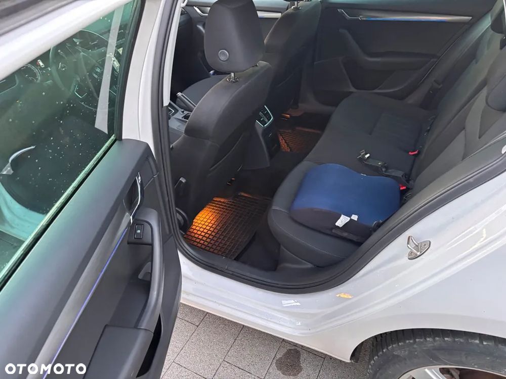 Skoda Octavia 2.0 TDI 4x4 Ambition - 16