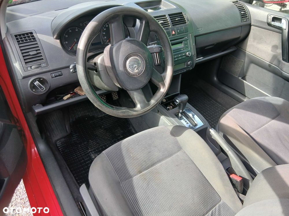 Volkswagen Polo - 5