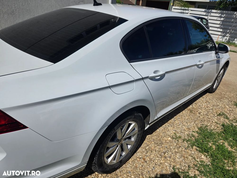 Volkswagen Passat 2.0 TDI DSG Comfortline - 5