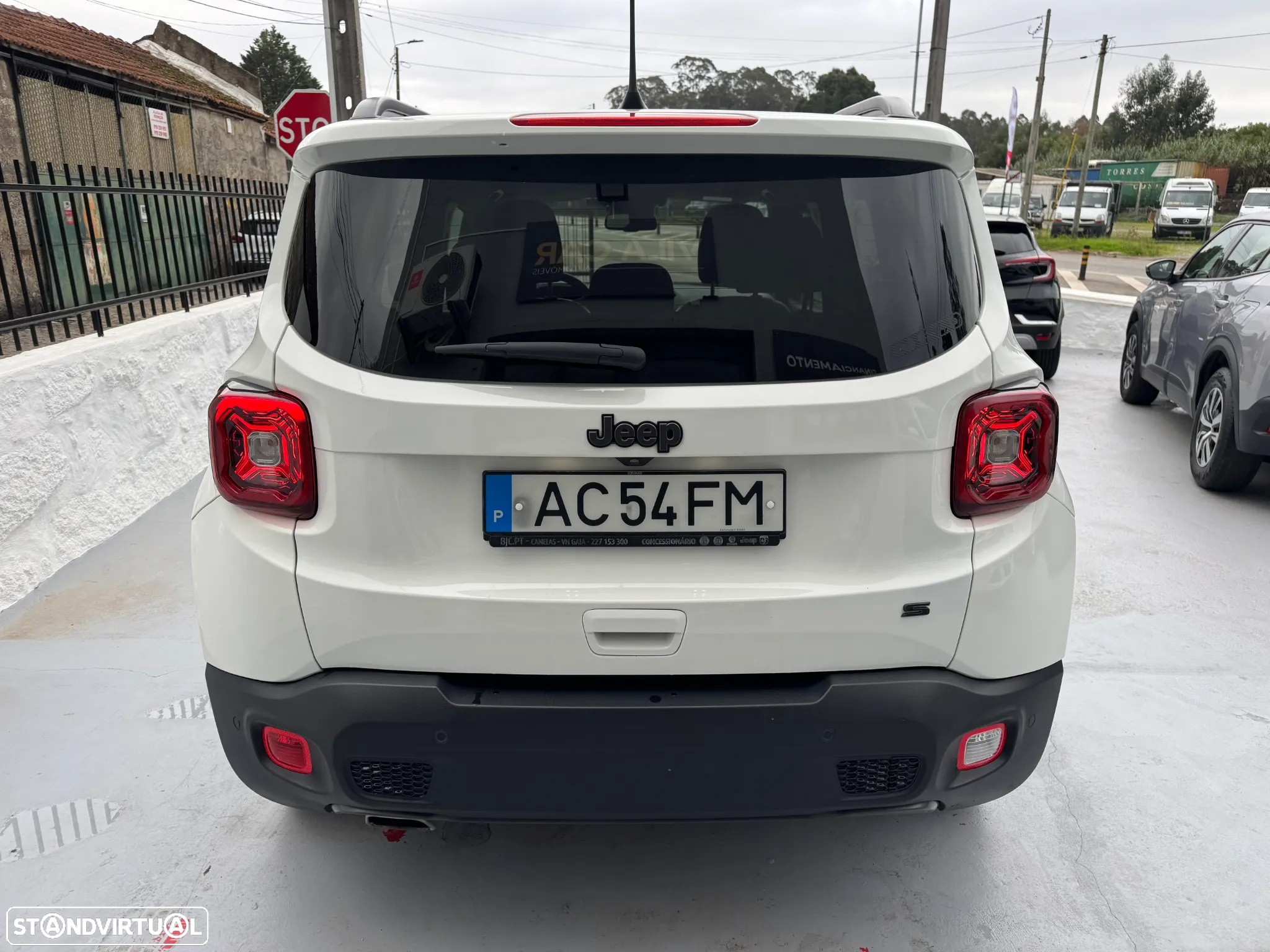 Jeep Renegade 1.6 MJD Limited S DCT - 6