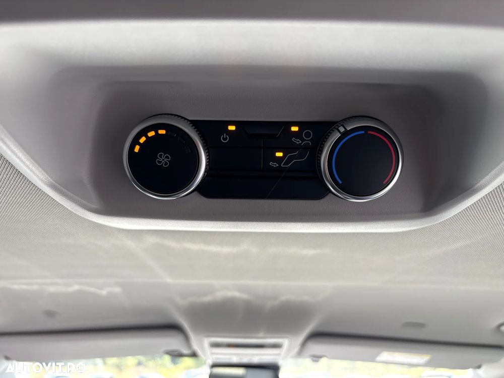 Ford Tourneo Custom Bus 320L 2.0 EcoBlue 136 CP 8AT L2H1 FWD Titanium - 21