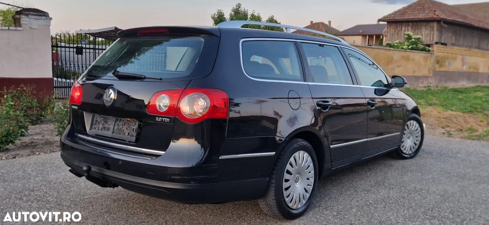 Volkswagen Passat Variant 2.0 Blue TDI SCR Business Edition - 3