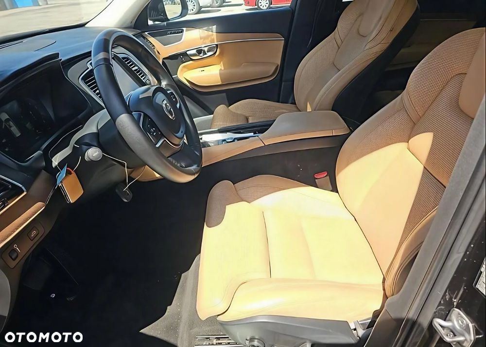 Volvo XC 90 - 13