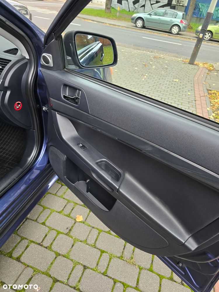 Mitsubishi Lancer 1.8 Inform - 33